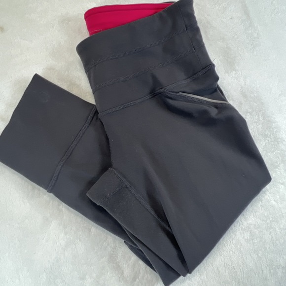Athleta Gray Capri Tight Leggings XSP - Picture 1 of 13